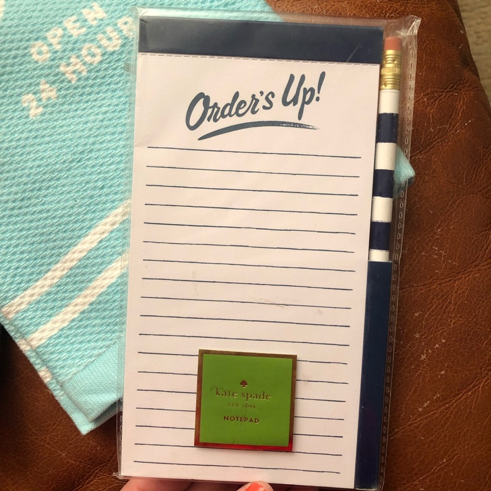♠️ Kate Spade kitchen towels + notepad! ♠️ - Picture 4 of 7